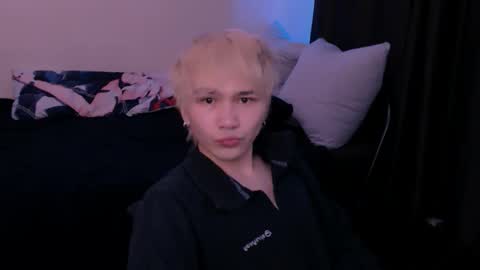 Snapshot of rennuts chatting on March 2026 05:13:01 AM rennuts online show from March 2026 05:13:01 AM