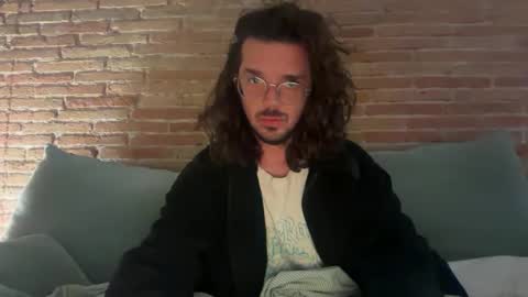 Snapshot of renzo_899 chatting on April 2026 02:09:01 AM Renzo online show from April 2026 02:09:01 AM