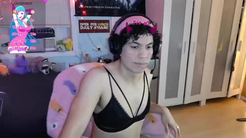 Snapshot of residentgoblin chatting on February 2025 08:06:02 AM residentgoblin online show from February 2025 08:06:02 AM