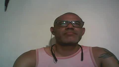 Snapshot of retlam37 chatting on December 2024 05:32:01 AM Walter online show from December 2024 05:32:01 AM