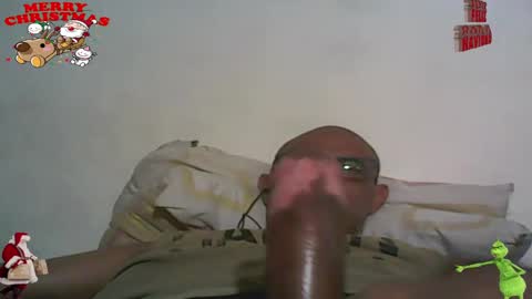 Snapshot of retlam37 chatting on December 2024 08:56:01 AM Walter online show from December 2024 08:56:01 AM