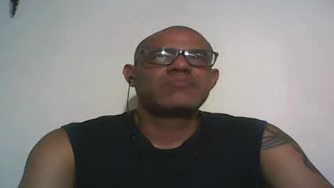 Snapshot of retlam37 chatting on December 2024 10:37:01 AM Walter online show from December 2024 10:37:01 AM