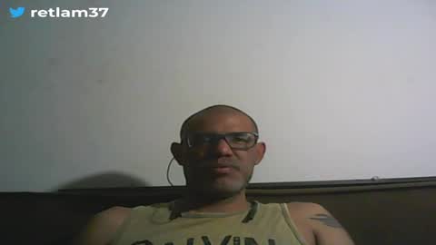 Snapshot of retlam37 chatting on January 2025 05:42:02 AM Walter online show from January 2025 05:42:02 AM