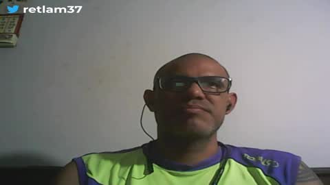 Snapshot of retlam37 chatting on January 2025 04:41:02 AM Walter online show from January 2025 04:41:02 AM