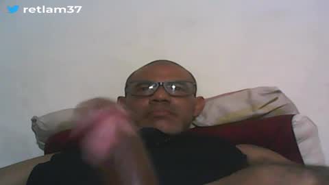 Snapshot of retlam37 chatting on February 2025 09:25:02 AM Walter online show from February 2025 09:25:02 AM