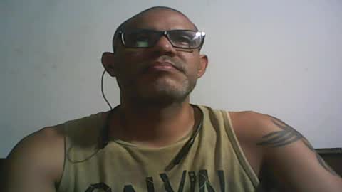 Snapshot of retlam37 chatting on February 2025 05:27:01 AM Walter online show from February 2025 05:27:01 AM