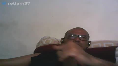Snapshot of retlam37 chatting on March 2025 08:05:02 AM Walter online show from March 2025 08:05:02 AM