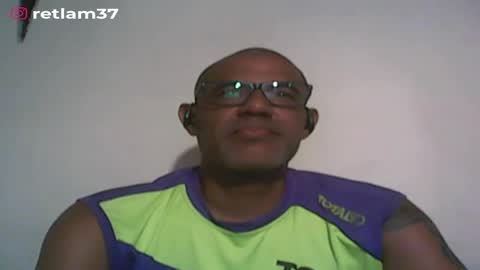 Snapshot of retlam37 chatting on March 2025 05:32:01 AM Walter online show from March 2025 05:32:01 AM