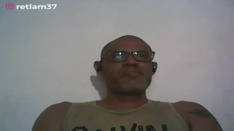 Snapshot of retlam37 chatting on March 2025 04:02:02 AM Walter online show from March 2025 04:02:02 AM