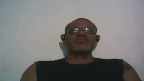 Snapshot of retlam37 chatting on March 2025 05:18:02 AM Walter online show from March 2025 05:18:02 AM