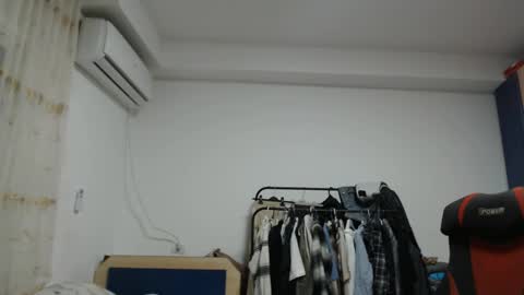 Chris online show from October 2025 03:55:01 PM