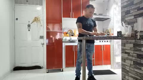 reymasterhot online show from January 2026 02:32:02 PM