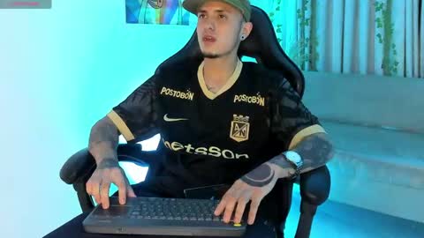 Rey online show from February 2026 02:12:02 AM