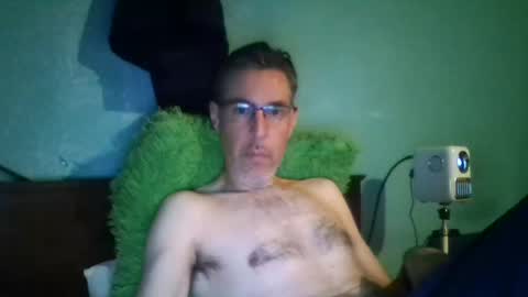 Snapshot of reyes_albert2006 chatting on March 2026 04:17:02 AM reyes_albert2006 online show from March 2026 04:17:02 AM
