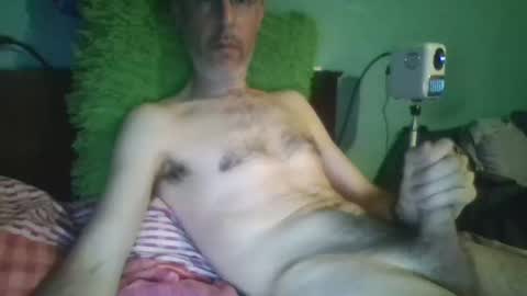 Snapshot of reyes_albert2006 chatting on April 2026 08:29:01 PM reyes_albert2006 online show from April 2026 08:29:01 PM