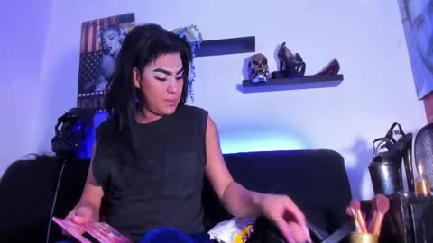 Snapshot of rgmo17 chatting on November 2025 11:21:02 AM ROBERTA online show from November 2025 11:21:02 AM