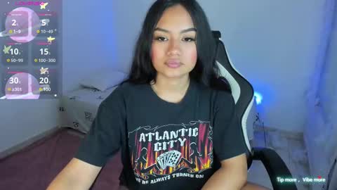 Snapshot of riana_kean chatting on February 2025 12:20:01 AM RianaK online show from February 2025 12:20:01 AM