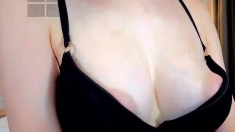 Ria Woods online show from July 2026 08:46:02 PM
