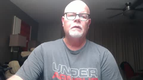 Snapshot of rich32937 chatting on February 2025 11:28:02 AM rich32937 online show from February 2025 11:28:02 AM