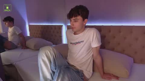 Richard online show from October 2025 03:24:01 PM