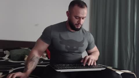 rickymiami1 online show from December 2024 03:52:01 PM