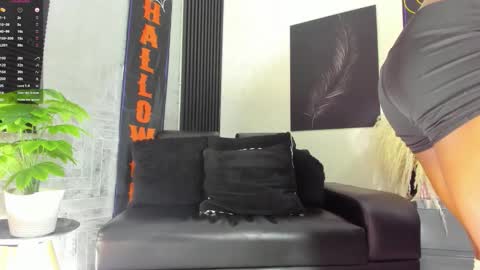 RicoBrowm online show from October 2025 06:22:02 AM