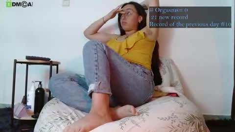 Candy online show from November 2025 08:33:02 PM