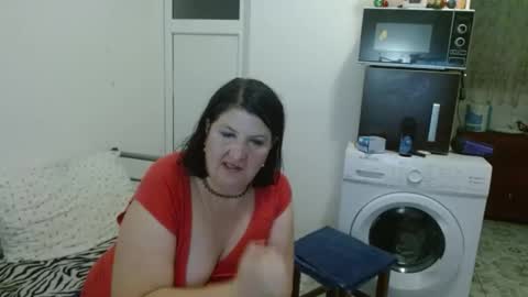 Snapshot of ridemerafsuzana chatting on December 2024 04:35:02 PM Ridemeraf online show from December 2024 04:35:02 PM