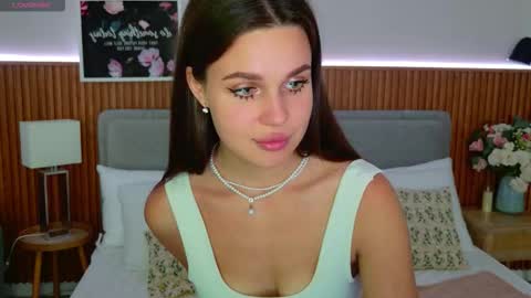 Rihanna online show from September 2025 06:18:02 PM