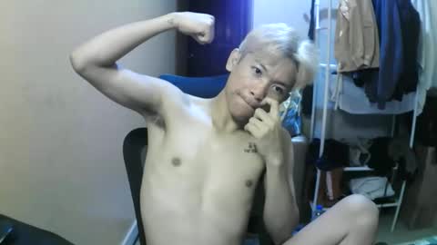 riiichie12 online show from October 2025 08:33:02 AM