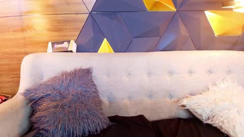 kamila online show from April 2026 06:19:01 AM