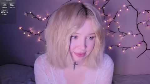 Snapshot of riley_vice chatting on May 2026 02:45:01 PM Sofia online show from May 2026 02:45:01 PM