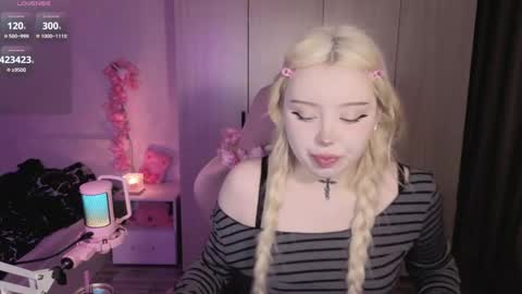 Snapshot of riley_vice chatting on June 2026 08:31:02 AM Sofia online show from June 2026 08:31:02 AM