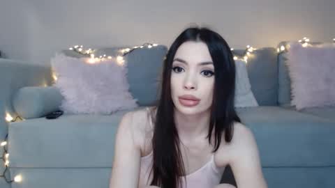 RileyEve online show from December 2025 04:52:01 AM