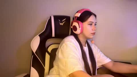 Emily online show from October 2025 07:37:02 AM