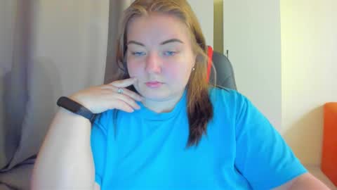 rina16 online show from November 2025 01:17:02 PM