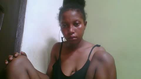 Snapshot of rinah654271 chatting on February 2026 07:28:01 PM rinah654271 online show from February 2026 07:28:01 PM