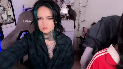   DianaBrite            fansl y online show from July 2026 10:10:01 AM