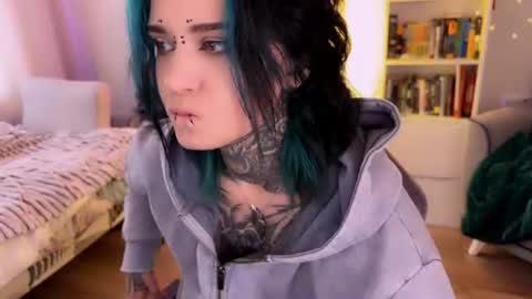   DianaBrite            fansl y online show from July 2026 01:08:02 PM