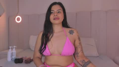 Snapshot of riri_candy chatting on March 2026 04:01:01 AM Riri Candy online show from March 2026 04:01:01 AM