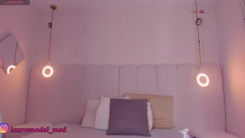 Snapshot of riri_candy chatting on March 2026 04:02:02 AM Riri Candy online show from March 2026 04:02:02 AM