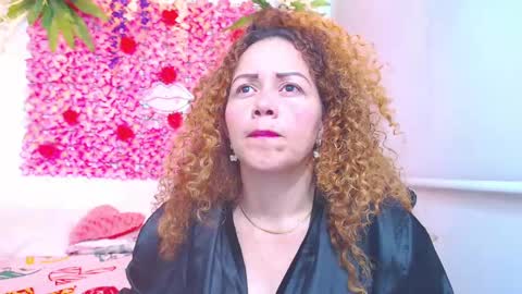 Snapshot of risitos_de_oro_ chatting on September 2025 06:46:02 PM Risitos De Oro online show from September 2025 06:46:02 PM