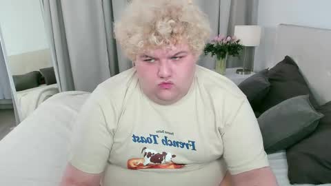 riven_miller online show from September 2025 08:31:01 PM