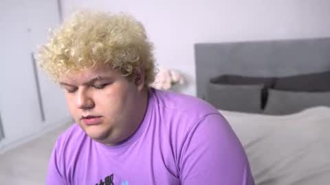 riven_miller online show from September 2025 09:14:02 PM