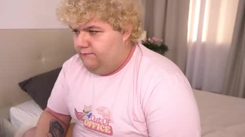 riven_miller online show from September 2025 09:15:01 PM