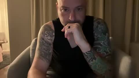 roadking1122 online show from May 2026 09:35:01 AM