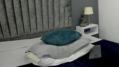 Roan Birkin online show from March 2025 02:26:01 AM