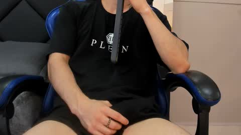 Roan Birkin online show from March 2026 08:46:02 PM