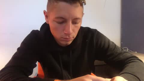 Snapshot of roastingcorn chatting on December 2024 08:22:01 PM RoastingCorn online show from December 2024 08:22:01 PM