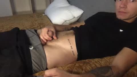 Snapshot of roastingcorn chatting on December 2024 01:54:01 PM RoastingCorn online show from December 2024 01:54:01 PM